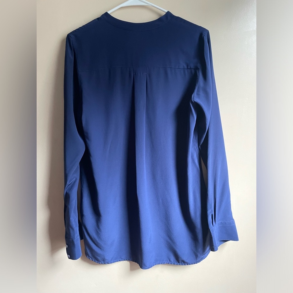 Vince. Silk Banded Collar Long Slv Button Up Blouse Navy Business Career 4 - Picture 5 of 7